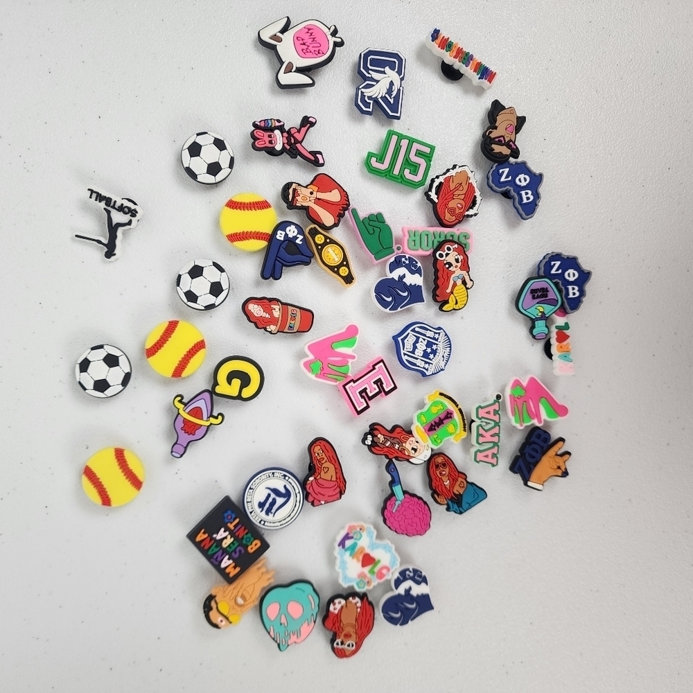 Random Shoe Charms Everything Pictured Approximately 50 Charms